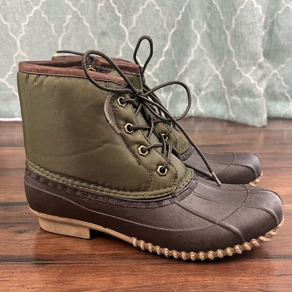 Reposhing, too small. Nine West Alpine Duck Boots - Size 9 - Picture 3 of 9